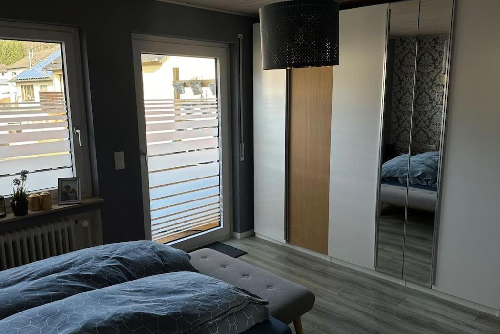 Moderne Ferienwohnung Im Herzen Des Nationalparks Hellenthal Esterno foto